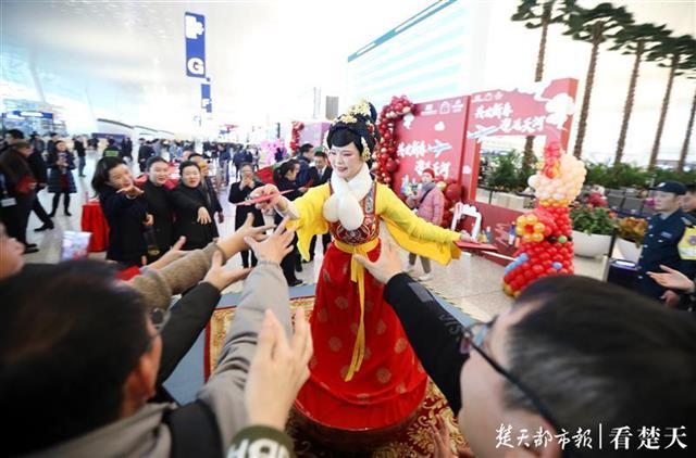 移动航空服务革新，探索掌上东航最新版本的旅程开启